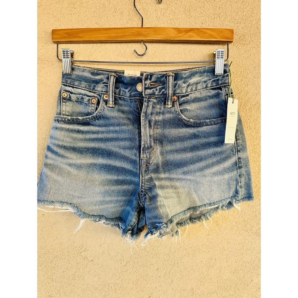 AE77 American Eagle Women’s Denim Shorts Sz 24 NWT